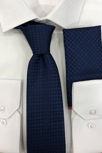 Quesste Accessory Quesste Erkek Lacivert Desenli Kravat Mendil Set Trendyol
