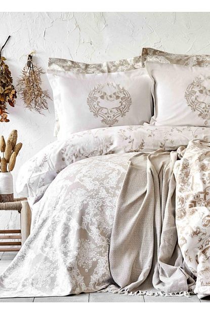 Karaca Home Quatre Royal Saten Gold 9 Prc Pike Battaniyeli Duet Set Trendyol