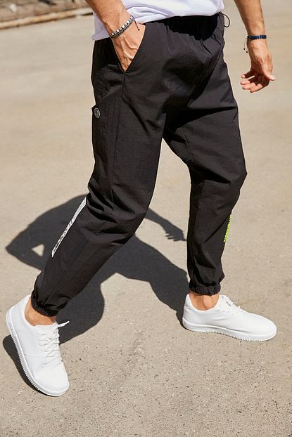 Sateen Men Erkek Siyah Parasut Kumas Jogger Pantolon Trendyol