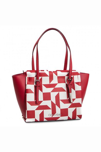 Calvin Klein K60k605216 1 Kirmizi Beyaz Kadin Omuz Cantasi Trendyol