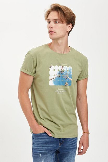 Defacto Erkek Turkuaz Baskili Regular Fit Bisiklet Yaka Pamuklu Tisort S4433az20hs Trendyol