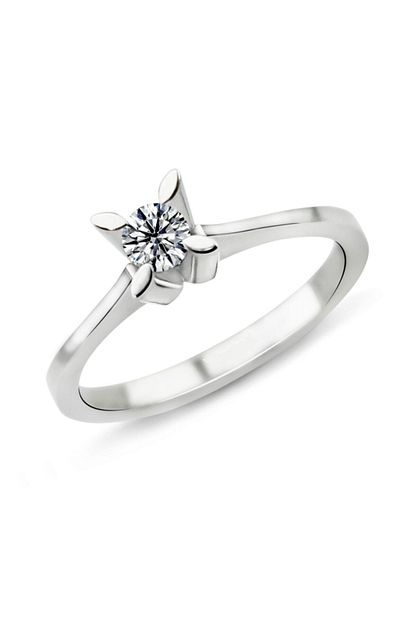 Harem Altin 0 23 Karat D Renk Pirlanta Tektas Yuzuk Pr159 Trendyol