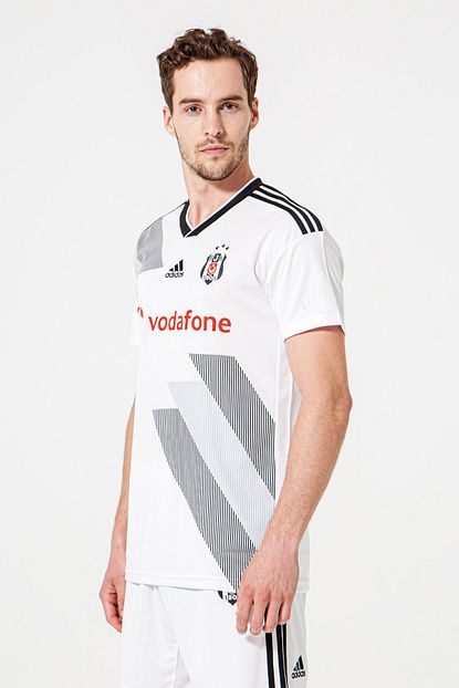 Besiktas Erkek Beyaz Ic Saha Forma 19 20 Fiyati Yorumlari Trendyol