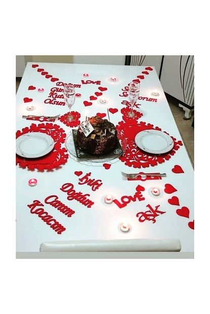 https www trendyol com parti sepeti 25 parca romantik dogum gunu masa suslemesi kirmizi kece seti 2 kisilik kece dogum gunu seti p 39563038