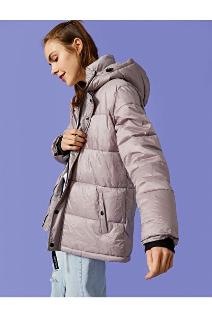 Koton Kadin Pembe Kapusonlu Sisme Mont Fiyati Yorumlari Trendyol