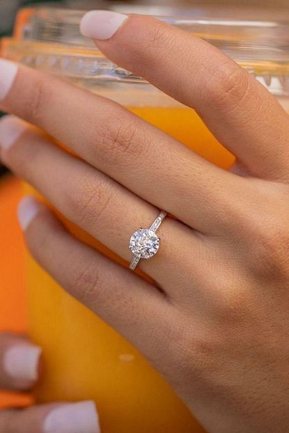 Goldaltinal Isikli Kutuda 1 Carat Tektas Yuzuk Trendyol