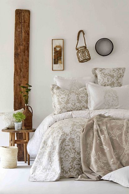 karaca home onofre bej cift kisilik 8 parca winter set fiyati yorumlari trendyol