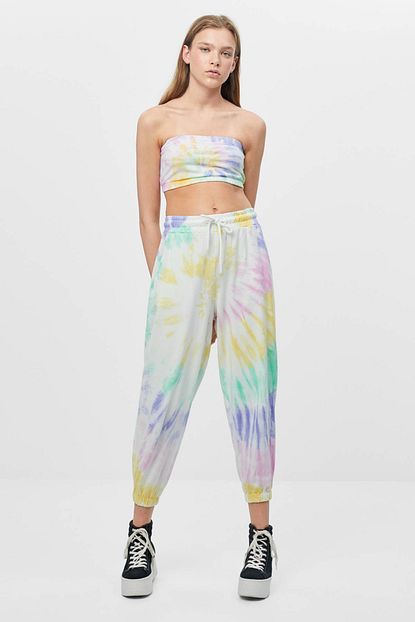 Bershka Kadin Batik Desenli Jogging Fit Pantolon Trendyol