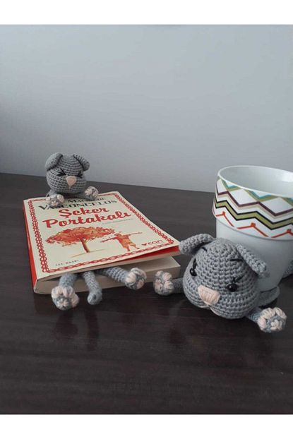 amigurumi sevimli kedi duman kitap ayraci ve bardak altligi