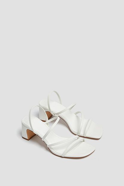 https www trendyol com pull bear kadin ekru ince bantli topuklu sandalet p 94603197