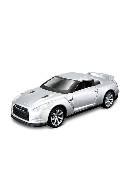 maisto nissan gt r cek birak oyuncak araba 12 cm fiyati yorumlari trendyol