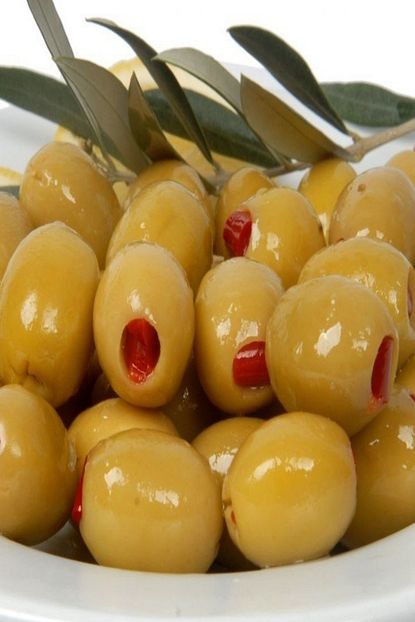 Bilgarden Saksida 5 Yas Meyve Verme Yasinda Iri Meyveli Sari Ulak Zeytin Fidani Trendyol