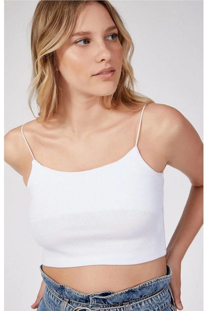 Mellowbutik Kadin Beyaz Ip Askili Fitilli Crop Top Orme Bluz Trendyol