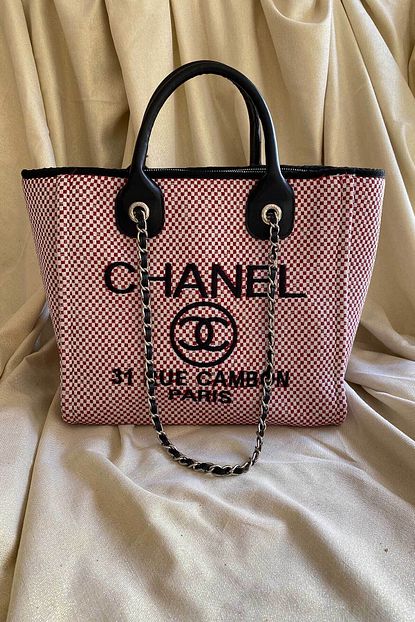 Chanel Kadin Kirmizi Omuz Cantasi Trendyol