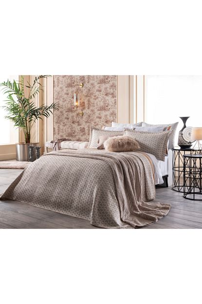 Doqu Home Festa Kahverengi Cift Kisilik Yatak Ortusu Trendyol