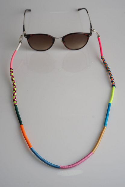 Silk Art Shop El Yapimi Rengarenk Rasta Gozluk Askisi Trendyol