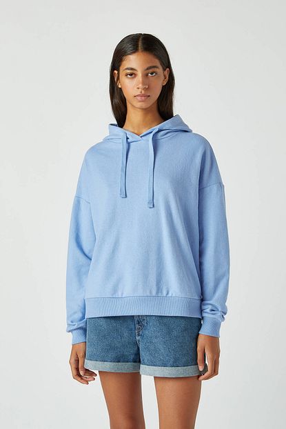 Pull Bear Kadin Gok Mavisi Renkli Kapusonlu Sweatshirt 09594312 Trendyol