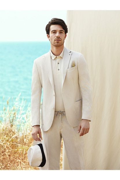 Dufy Bej Cizgili Keten Karisimli Nefes Alabilen Erkek Pantolon Modern Fit Trendyol