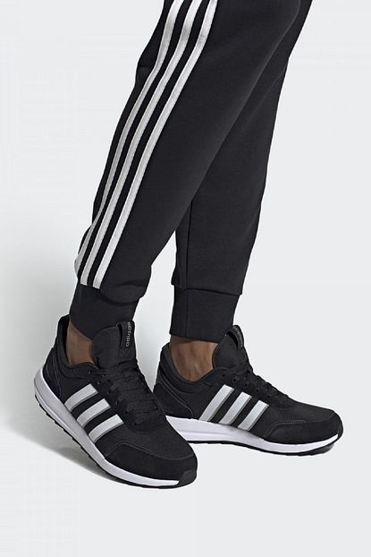 Adidas Erkek Kosu Antrenman Ayakkabisi Retrorunner Fv7034 Trendyol