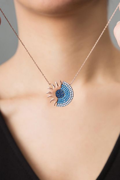 Elika Silver Kadin Mavi Renk Akisli Gunes Model 925 Ayar Gumus Kolye Trendyol