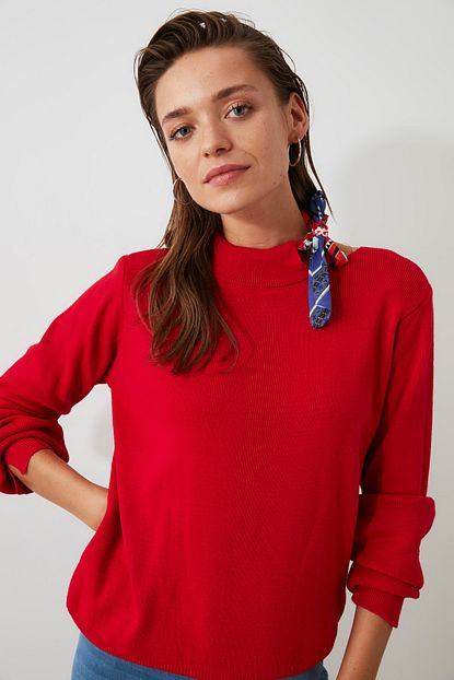 Trendyolmilla Kirmizi Fularli Triko Kazak Twoaw20fv0067 Trendyol