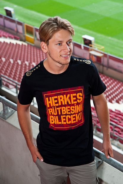 Gsstore Galatasaray Forma Galatasaray Lisansli Rutbe Tshirt Trendyol