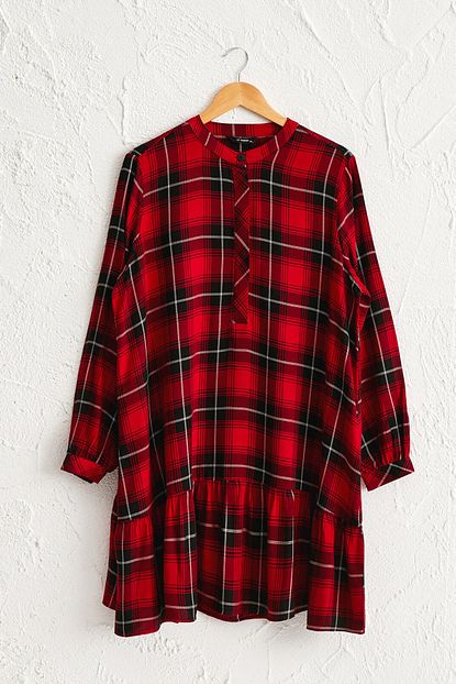 Lc Waikiki Kadin Kirmizi Ekoseli Tunik 0wg407z8 Trendyol