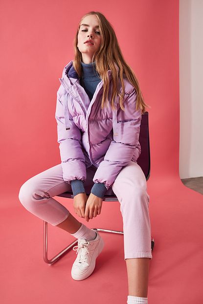 trendyolmilla kadin lila kapusonlu sisme mont twoaw21mo0022 fiyati yorumlari trendyol