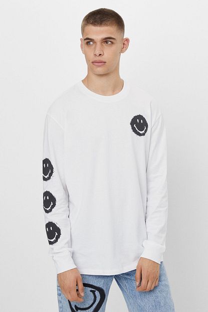 Bershka Erkek Beyaz Uzun Kollu Smiley T Shirt Trendyol