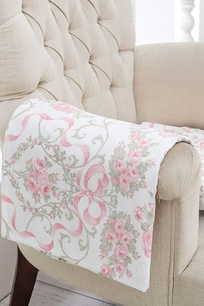 english home rosebush baskili koltuk ortusu 130x170 cm pembe fiyati yorumlari trendyol