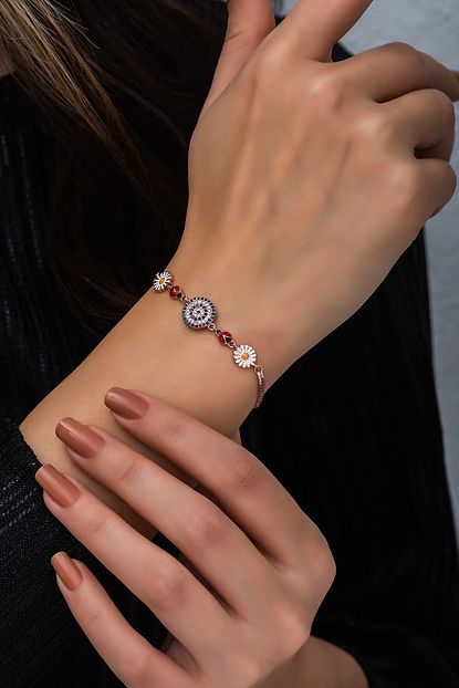 https www trendyol com papatya silver nazargoz papatya ugur bocegi renkli mineli rose gold kaplama 925 ayar gumus bileklik uvps200158 p 35523466