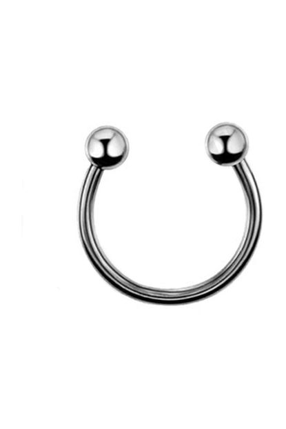 dudak kulak piercing