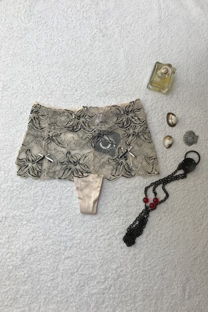 Kadın Ekru Gazelle Dantelli İtalyan Kesim Yarım Boxer