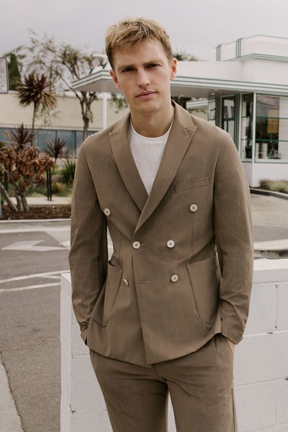 Erkek Vizon Slim Fit Dar Kesim Kırlangıç Yaka Torba Cepli Çizgili Kruvaze Takım Elbise