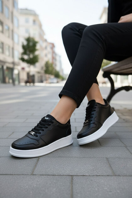 Black-White Women's Sneakers 20196