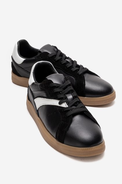 Taren Black Genuine Leather Pearl Buckle Women's Casual Sports Shoes