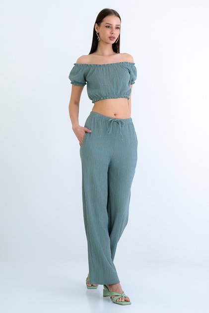 Green Madonna Collar Ruffled Cropped Blouse and Double Pocket Trouser Set Alc-X15219