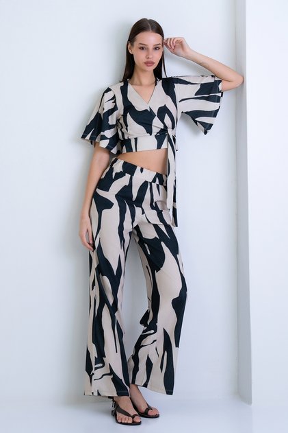 Black-Beige Double-Breasted Collar Cropped Blouse and Trousers Set Alc-X15210