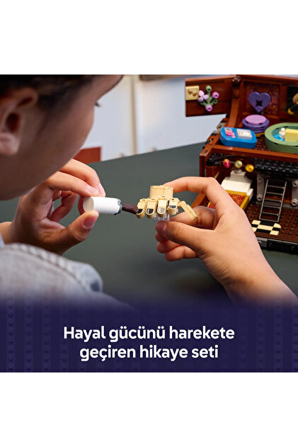 LEGO ® Wednesday Şey'in Dairesi 76785 – 10+ Yaş için Doğum Günü