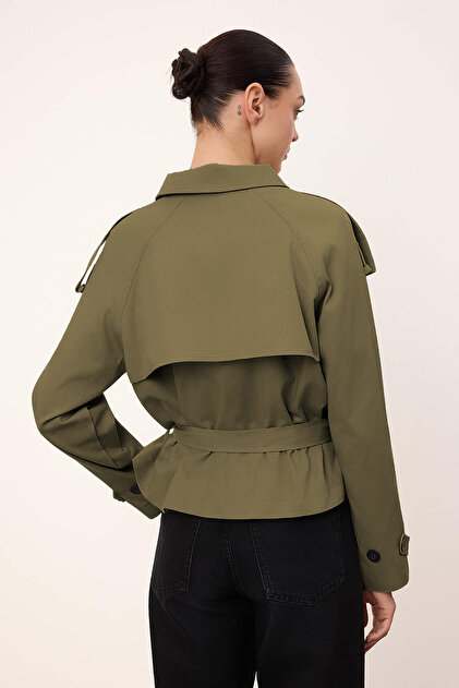 Trendyolmilla Wardrobe Essentials Haki Regular Fit Dik Yaka
