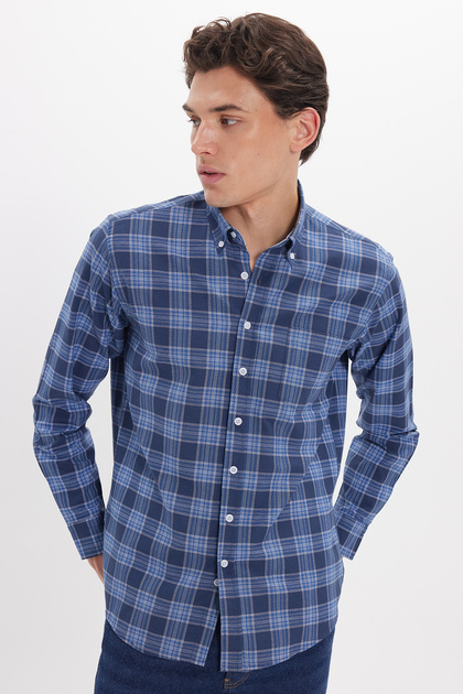 Men's Regular Fit Classic Cut Button Lapel Small Checkered Cotton Shirt