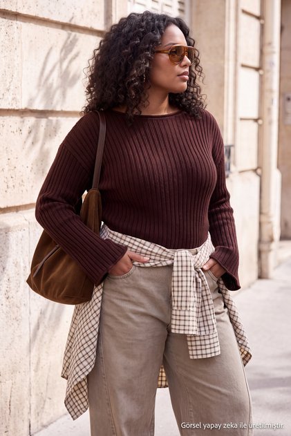 Wardrobe Essentials Kahverengi Fitilli Düz Kayık Yaka Crop Triko Büyük Beden Kazak TBBAW27AN00076