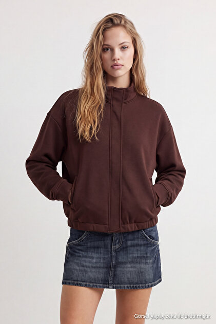 Kahverengi Kalın İçi Polarlı Oversize Dik Yaka Fermuarlı Örme Hırka/Sweatshirt TWOAW27SW00053