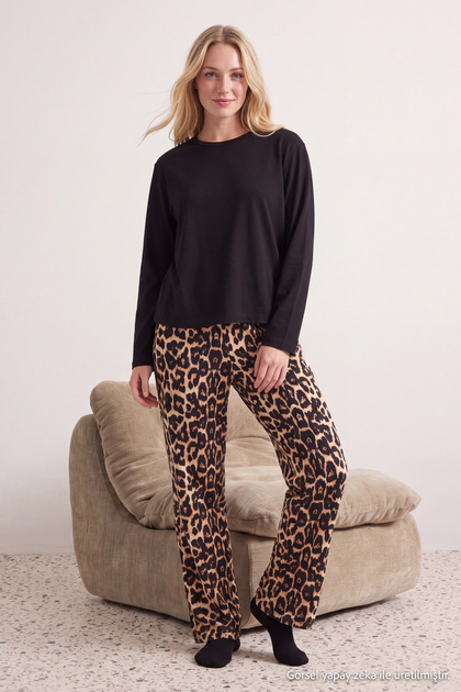 Siyah Leopar Desenli Örme Pijama Takımı THMAW25PT00100