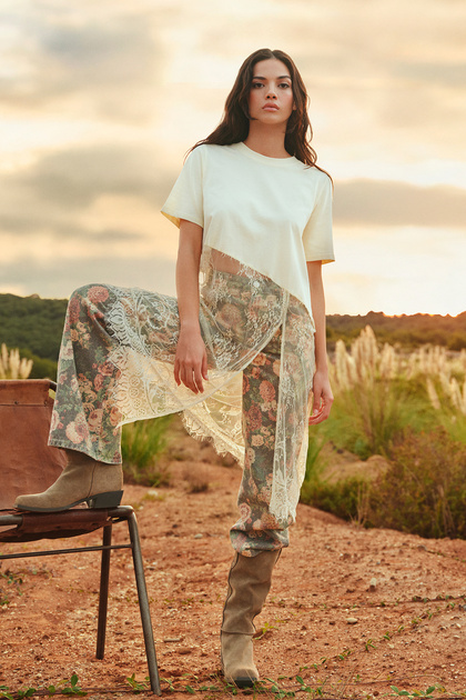 Çok Renkli Çiçek Desenli Yüksek Bel Wide Leg Jeans TWOAW27JE00156