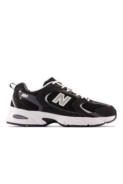 530 Sneakers