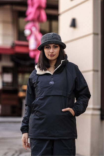 Comfortable Cut Fur Lined Kangaroo Pocket Women's Raincoat Coat