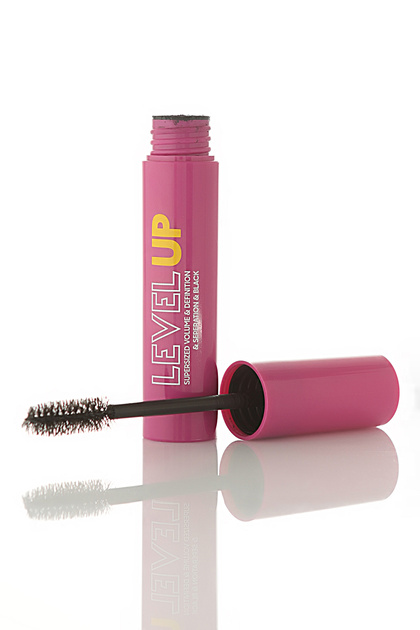 Level Skipping Mascara - 10 ml Black Extension and Lifting Owner