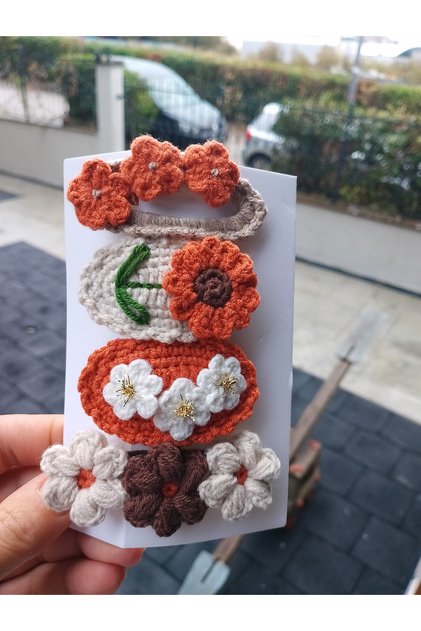 Çok Renkli 4'lü Anne ve Çocuk Örgü Toka Seti