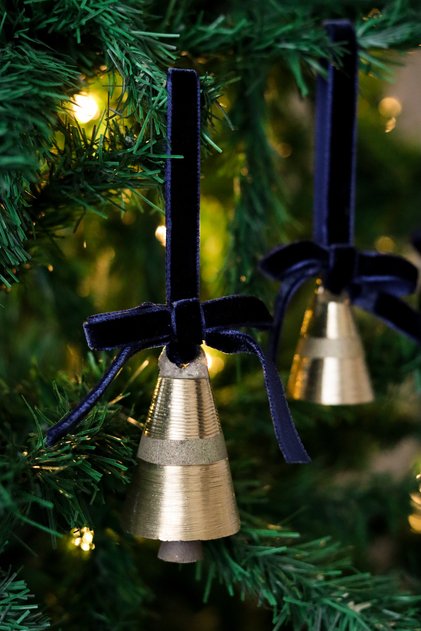 X Den.interiors Christmas Tree Ornament Large Bell with Ribbon
